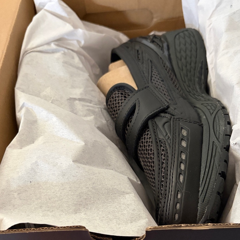 💣 New Balance Black Grey Loafers U1906LAI NWT Men’s 9 Wmns 10.5 💣